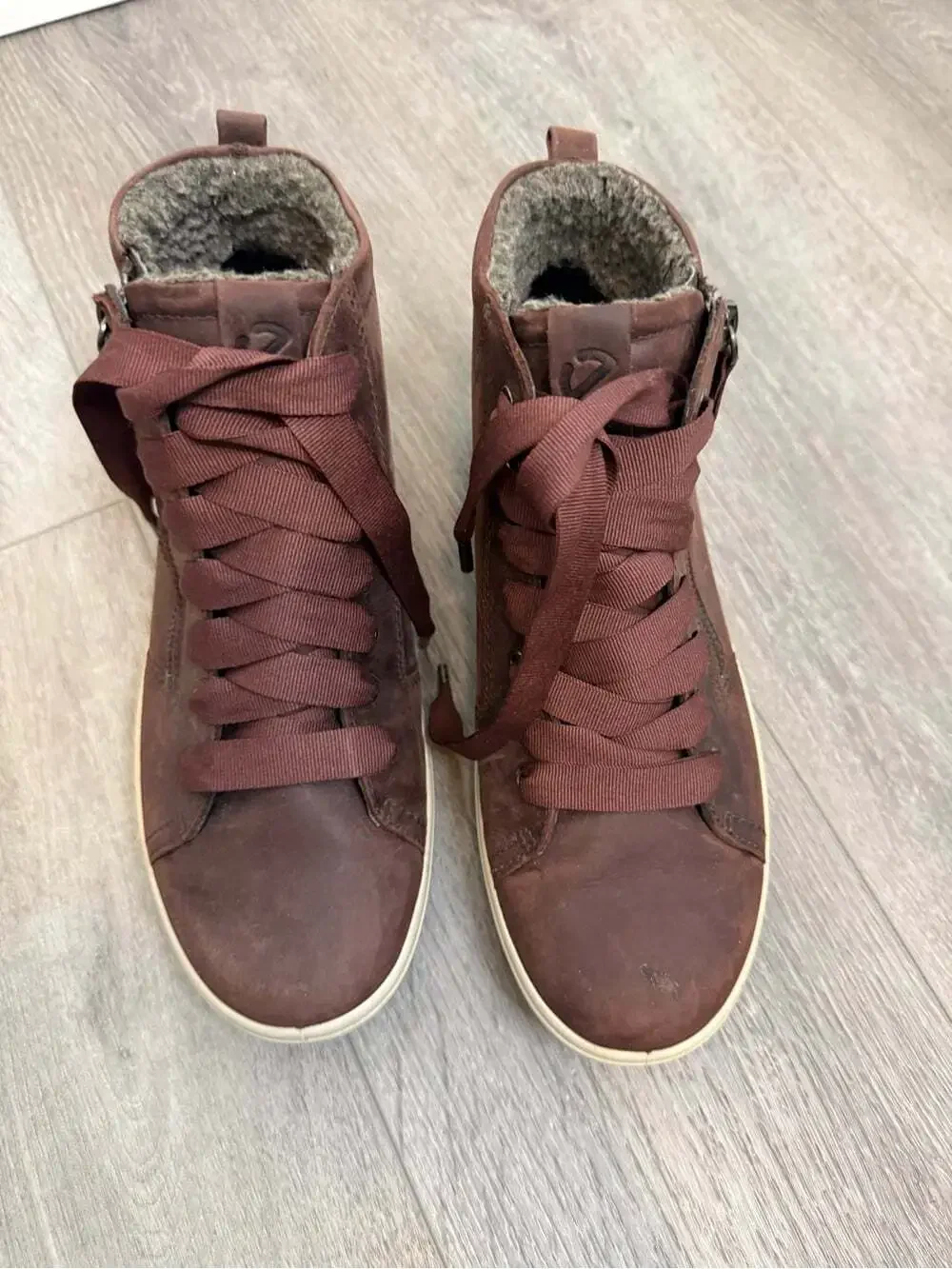 Ecco Brown Leather High-Top Sneakers size 40